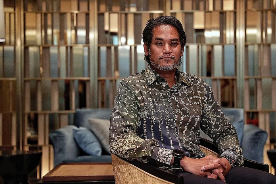 PEMIMPIN PERLU ADA MANDAT JELAS: Encik Khairy Jamaluddin berkata Umno mesti menghadapi PRU dengan "kepimpinan yang mempunyai mandat jelas dan yang boleh mendapat sokongan rakyat". - Foto fail