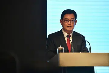 BANGUNKAN EKOSISTEM: Timbalan Perdana Menteri, Encik Heng Swee Keat, berkata banyak pejabat keluarga telah mendapati Singapura menarik disebabkan oleh persekitaran perniagaannya yang kondusif dan ketersambungannya di rantau ini. 
