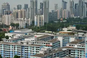 Anggaran awal yang diterbitkan pada 1 Oktober menunjukkan harga jualan semula Flat HDB merosot sebanyak 0.2 peratus.