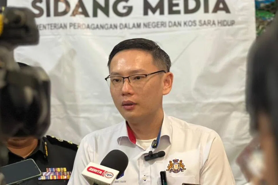 Pengerusi Jawatankuasa Pelaburan, Perdagangan dan Hal Ehwal Pengguna Johor, Encik Lee Ting Han.