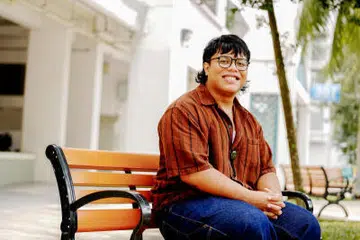 Encik Muhamad Mamfizam Ismail, 26 tahun, bakal melanjutkan pengajian Sarjana Falsafah (MPhil) dalam Sejarah Dunia di Universiti Cambridge. Beliau merupakan penerima kedua Biasiswa Allauddin Masjid Khalid sejak ia dilancarkan pada April 2023.
