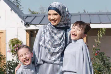 Busana Camellia berwarna biru pastel antara koleksi Diyana Halik pada 2024.