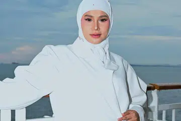 Elly Mazlein, cruise healing