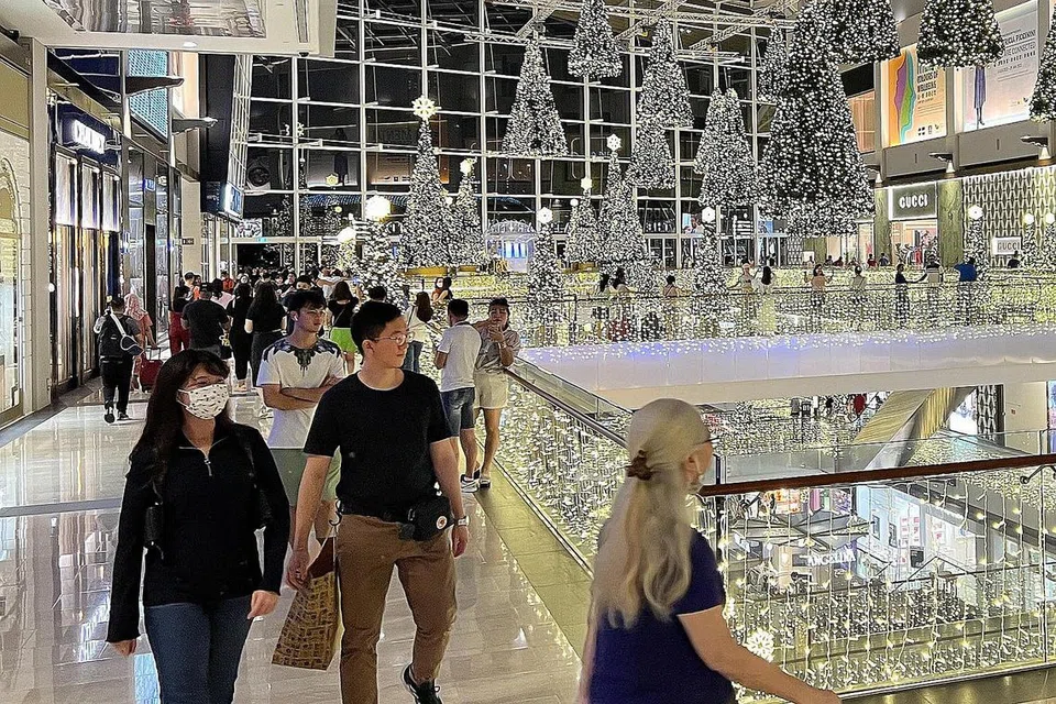 PERKEMBANGAN DIKAJI: Persatuan Pengguna Singapura (Case) dan Suruhanjaya Persaingan dan Pengguna Singapura tidak menerima sebarang aduan khusus yang mendakwa berlakunya pemanipulasian maklumat oleh sesebuah organisasi yang mendakwa produknya mesra alam sekitar kepada orang awam. - Foto fail