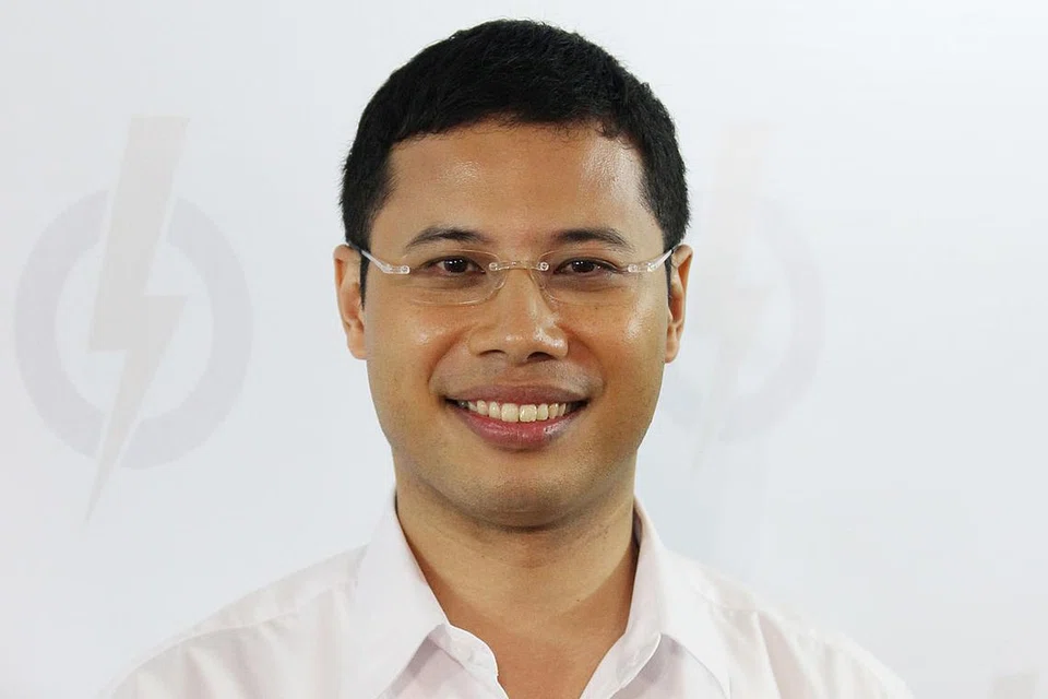 ENCIK LEE: Orang ramai harus main peranan dengan bersikap waspada apabila melungsuri ke alam siber.