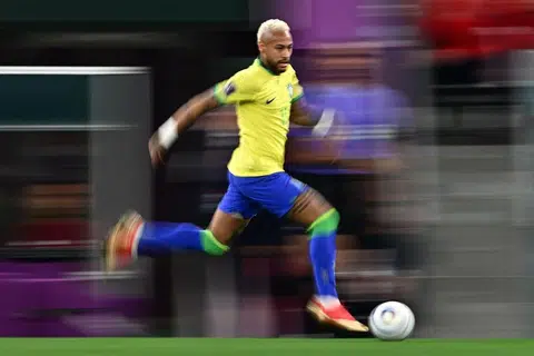 Neymar, berusia 34 tahun, merupakan penjaring terbanyak sepanjang zaman Brazil dengan 79 gol dalam 128 penampilan. Namun, beliau belum beraksi untuk Brazil sejak Oktober 2023, disebabkan oleh beberapa siri kecederaan yang menyebabkannya terlepas sebahagian besar kempen kelayakan, sedang juara lima kali itu mengejar gelaran keenam.