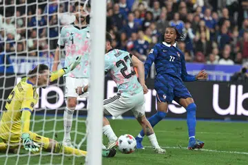 Pemain Perancis, Michael Olise (kanan) menjaringkan gol keempat pasukan pada perlawanan Liga Negara-Negara Uefa menentang Belgium di Stade de France, Saint-Denis, Perancis, pada 5 Oktober.
