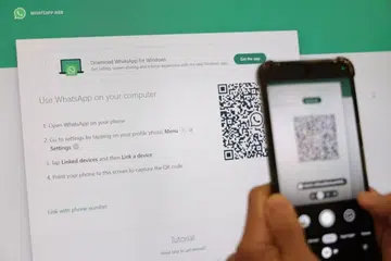 VARIAN PENIPUAN ‘PHISHING’: Kaedah penipuan pancingan data atau phishing baru-baru ini melibatkan WhatsApp.