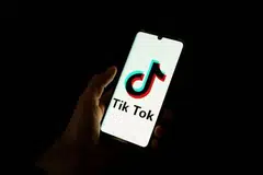 Video-video tersebut dimuat naik di TikTok pada 2023 dan 2025.