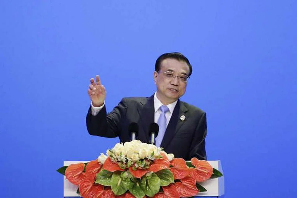 Perdana Menteri China, Encik Li Keqiang, berucap semasa sesi pleno pembukaan Forum Boao, di Boao, China, pada 24 Mac, 2016.