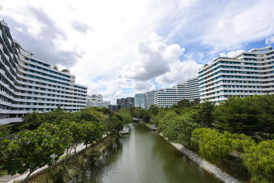 Pilihan Raya Umum 2025 (GE2025) yang akan datang bakal menyaksikan pembentukan  GRC Punggol baru di bahagian timur laut Singapura, dan GRC Pasir Ris-Changi yang baru di bahagian timur.