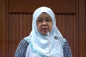 DR INTAN AZURA:Pemilik perniagaan di rumah boleh diminta untuk mencatat suhu badan dan melakukan pengisytiharan kesihatan setiap hari. 