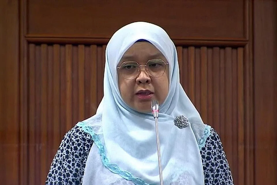 DR INTAN AZURA:Pemilik perniagaan di rumah boleh diminta untuk mencatat suhu badan dan melakukan pengisytiharan kesihatan setiap hari. 