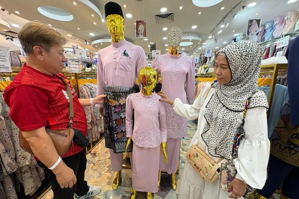 shopping di KL, shopping raya, Khaleef Abdul Rahman, Rohaidah Abdul Rashid