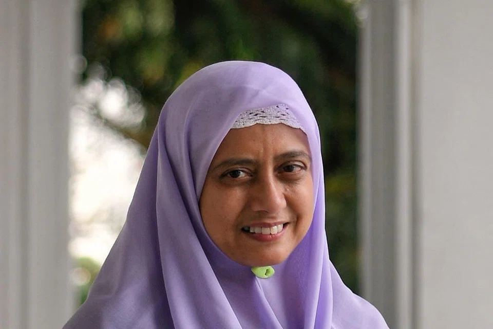 DR RADIAH SALIM