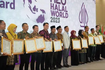METERAI PERJANJIAN BERSAMA: Badan Penganjur Jaminan Produk Halal (BPJPH) Kementerian Keagamaan Indonesia, menandatangani perjanjian pengiktirafan bersama (MRA) dengan 37 institusi halal asing.