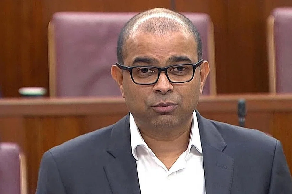 "Kita akan terus mendekati seberapa ramai warga emas yang boleh dan menggalak mereka untuk mendapatkan vaksinasi... Semua orang mempunyai tanggungjawab dan ia bukan satu mitos, tetapi sebagai satu masyarakat, kita perlu memastikan bahawa semua warga termasuk keluarga, teman, teman sekerja mempunyai maklumat yang boleh dipercayai dan tidak menyebarkan maklumat palsu dan salah tanggapan." - Menteri Negara Kanan Kesihatan, Dr Janil Puthucheary, di Parlimen semalam.