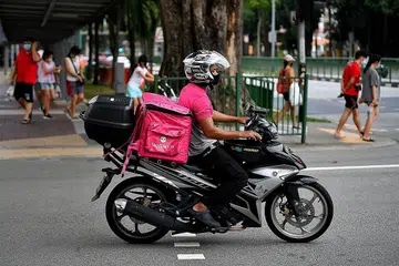 UNTUK BAKAT TEKNOLOGI: Akademi Teknologi foodpanda, PowerUp!, bertujuan meningkatkan kemahiran bakat teknologi tempatan dan penghantar makanan, serta membantu peniaga mendigitalkan perniagannya. - Foto fail