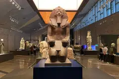 Patung megah Permaisuri Hatshepsut dipamerkan di Muzium Agung Mesir (GEM) di Giza, antara koleksi utama yang menggambarkan peranan wanita dalam pemerintahan Firaun Mesir Purba.