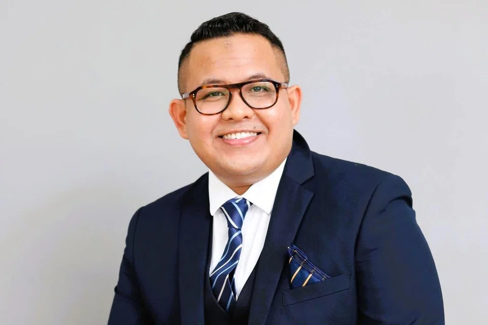 Pemilik Warong Tokyah, Encik Zarief Ashraf Halid, 28 tahun, berkata pengukuhan ringgit sedikit sebanyak mengubah tabiat berbelanja warga Singapura.