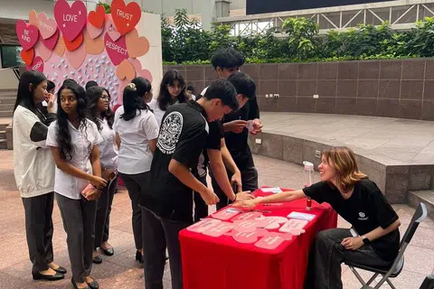Pelajar tahun pertama Nitec Lanjutan sedang menyertai satu jerayawara ‘Rasa Hormat dan Keselamatan dalam Perhubungan’ yang dianjurkan Kementerian Pembangunan Sosial dan Keluarga (MSF) bersama Sekolah Perniagaan Institut Pendidikan Teknikal (ITE) Kolej Central.