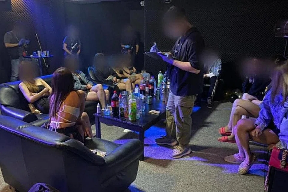 BANTERAS: Pihak berkuasa jalankan secara purata satu operasi polis setiap hari dari Oktober tahun lalu hingga Julai tahun ini terhadap pengendali kelab malam yang tidak berlesen serta premis yang diberikan geran untuk beralih kepada menjual makanan dan minuman (F&B). - Foto SPF