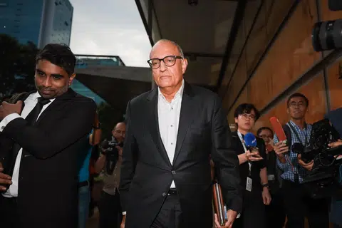 Surat Divisyen Perkhidmatan Awam (PSD) dibuat selepas bekas menteri pengangkutan, S. Iswaran, disabitkan dengan lima pertuduhan pada 3 Oktober. 