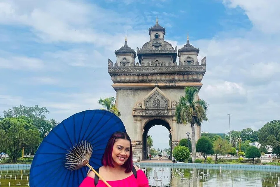 MISI KECANTIKAN: Huda Ali kembali menerajui peranan sebagai pengacara Cantik Detektif yang kali ini mencari rawatan kecantikan dan penawar wajah yang berseri dengan pengkhususan terapi antipenuaan di negara seperti Laos.