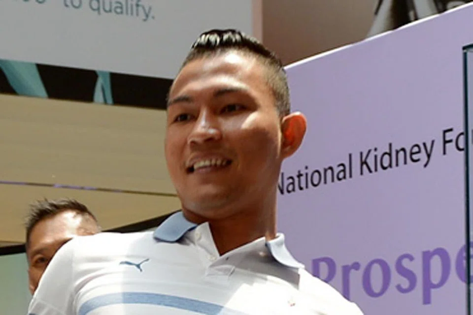 TURUT MENGAMBIL BAHAGIAN: Pemilik restoran Le Steak Cef Amri, pemain bola sepak Isa Halim (gambar), dan penyanyi Sufi Rashid antara personaliti yang turut memeriahkan acara 'Geng Sihat, Sihat Selalu' di pusat beli-belah Causeway Point pada Sabtu ini. Mereka akan menghiburkan hadirin dengan menunjukkan bakat masing-masing.