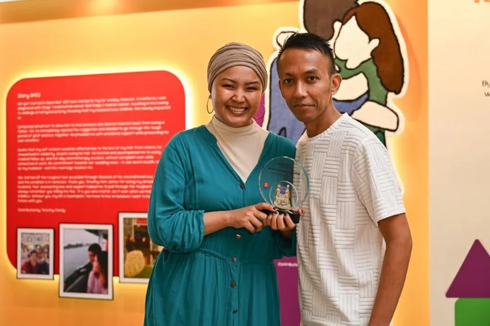  Ateeqah Mazlan, Rostam Effendie Yacob 