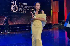 Siti Saleha Mohd Baharum menerima trofi Bintang Asia Terbaik (Malaysia) pada ‘Anugerah Drama Antarabangsa Seoul 2024’ yang berlangsung di Seoul, Korea Selatan, pada 25 September.