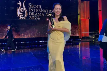 Siti Saleha Mohd Baharum menerima trofi Bintang Asia Terbaik (Malaysia) pada ‘Anugerah Drama Antarabangsa Seoul 2024’ yang berlangsung di Seoul, Korea Selatan, pada 25 September.