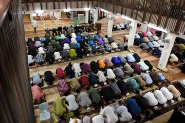 Sebanyak 32 masjid akan menawarkan dua sesi solat Jumaat pada 29 Mac ini sempena hari cuti Good Friday, dengan sesi pertama bermula pada 1 petang dan sesi kedua pula pada 2 petang bagi sebahagian besar masjid.