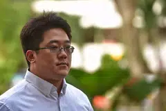Ong Jenn tiba di Mahkamah Negara pada 3 Feb 2017. 