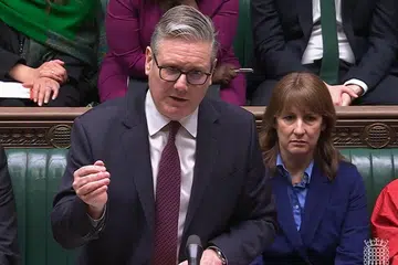 Perdana Menteri Britain, Encik Keir Starmer, menyuarakan kebimbangannya terhadap tindakan seorang lelaki membawa kapak ketika berlangsung solat tarawih di dalam Masjid Manchester Central pda 24 Februari 2026