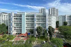 ADA PENDUDUK KECEWA: Petisyen itu dikemuka selepas Blok 562, 563, 564 dan 565 di Ang Mo Kio Avenue 3 dipilih untuk menjalani Sers pada April. - Foto fail