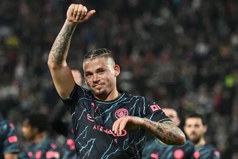 PERLU DIBERI PELUANG BERMAIN: Dengan tempatnya dalam skuad England menjadi taruhan menjelang pertandingan Euro, Kalvin Phillips tidak mampu terus memanaskan bangku pemain simpanan di Manchester City.