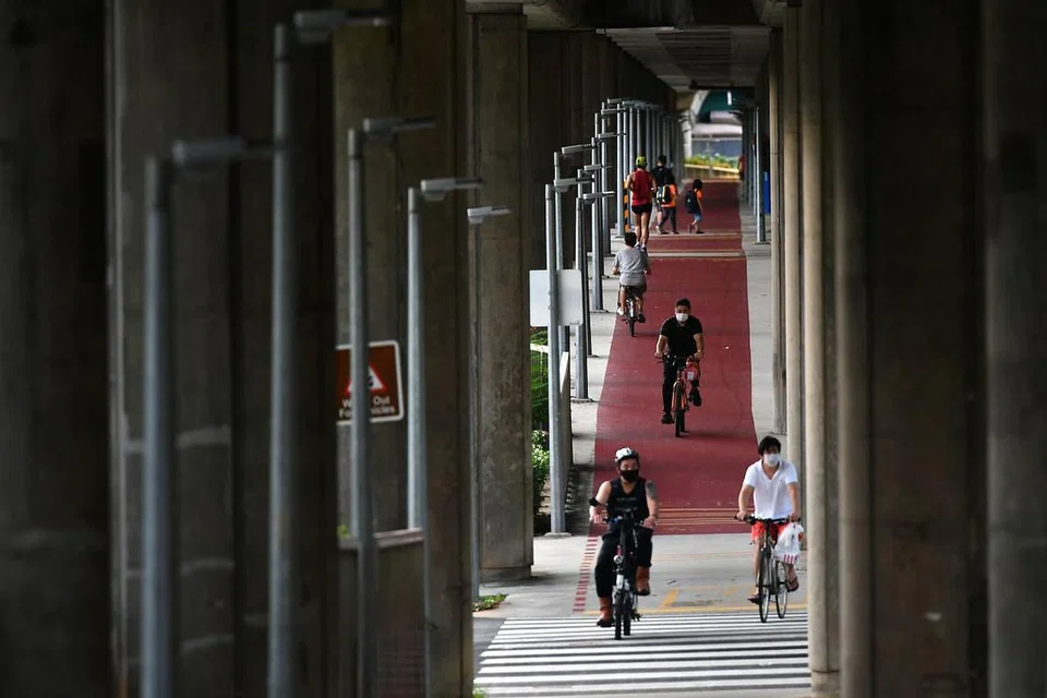 Bilangan kes baru di kalangan masyarakat telah merosot, daripada enam kes sehari pada dua minggu lalu secara purata kepada tiga kes sehari secara purata pada minggu lalu.