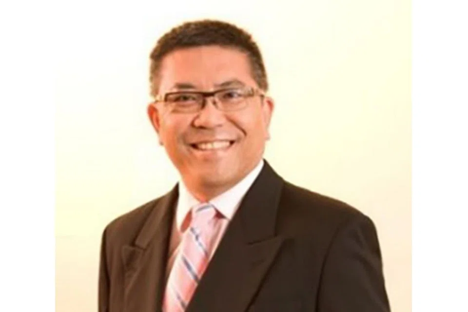 PELANTIKAN ANGGOTA BARU: Anggota Suruhanjaya Perkhidmatan Awam (PSC), Encik Ramlee Buang (atas); Pengerusi Lembaga Rayuan Persaingan Kementerian Perdagangan dan Perusahaan (MTI), Encik Tan Puay Boon, dan Pengarah Kanan (Perumahan) Kementerian Pembangunan Negara (MND), Cik Yeo Wenshan. - Foto-foto MOF