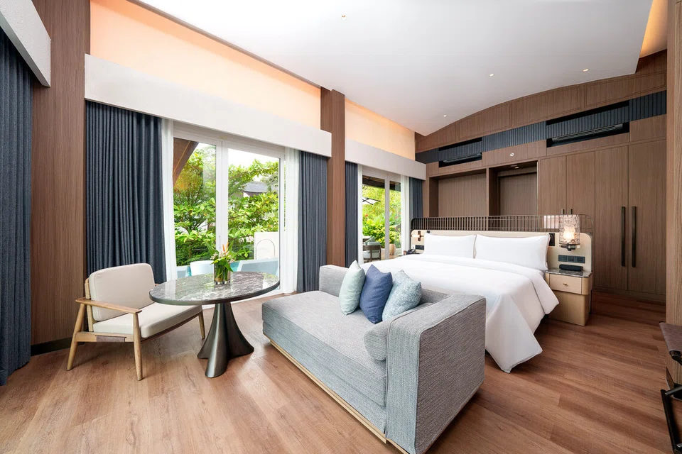Hiasan dalaman yang moden serta ruang yang luas disediakan untuk tetamu, sejajar dengan khidmat layanan tamu jenama hotel, The Westin.