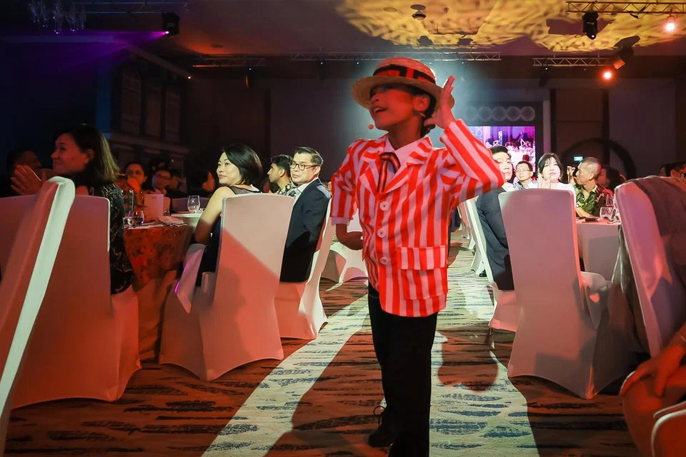BERSEMANGAT: Persembahan hebat bakat-bakat muda di konsert ChildAid2023 mempesona penonton.