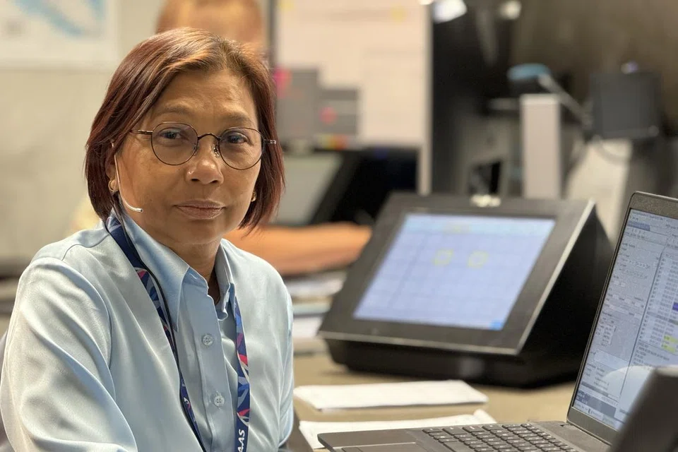 Cik Aini Omar masih menyumbang secara aktif di tempat kerja sebagai Pegawai Sokongan Pengawal Trafik Udara (ATCSO) dengan Penguasa Penerbangan Awam Singapura (CAAS). 
