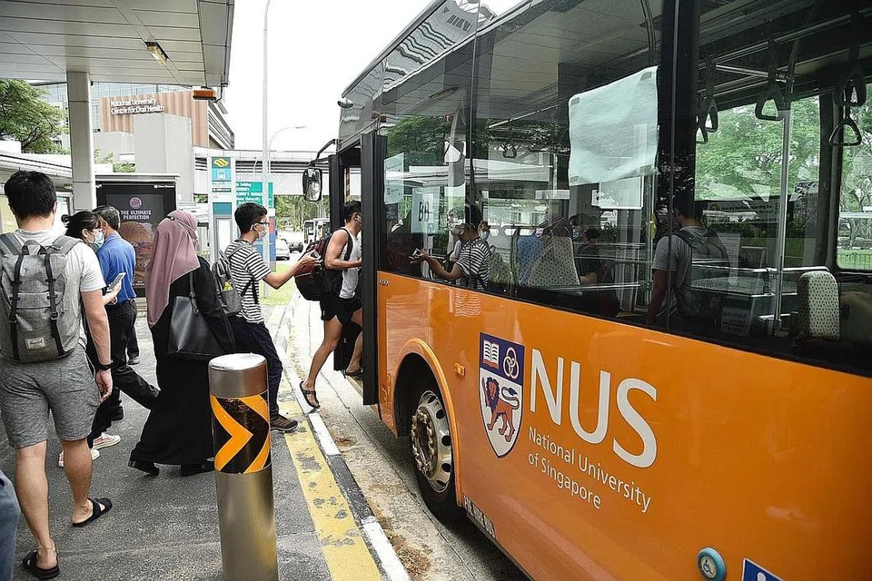 KOMUNIKASI PENTING: Demi menjaga kebajikan pelajar, Cik Sun akur komunikasi antara IHL dengan pelajar adalah penting supaya mereka jelas apa yang berlaku. - Foto BH oleh DESMOND WEE