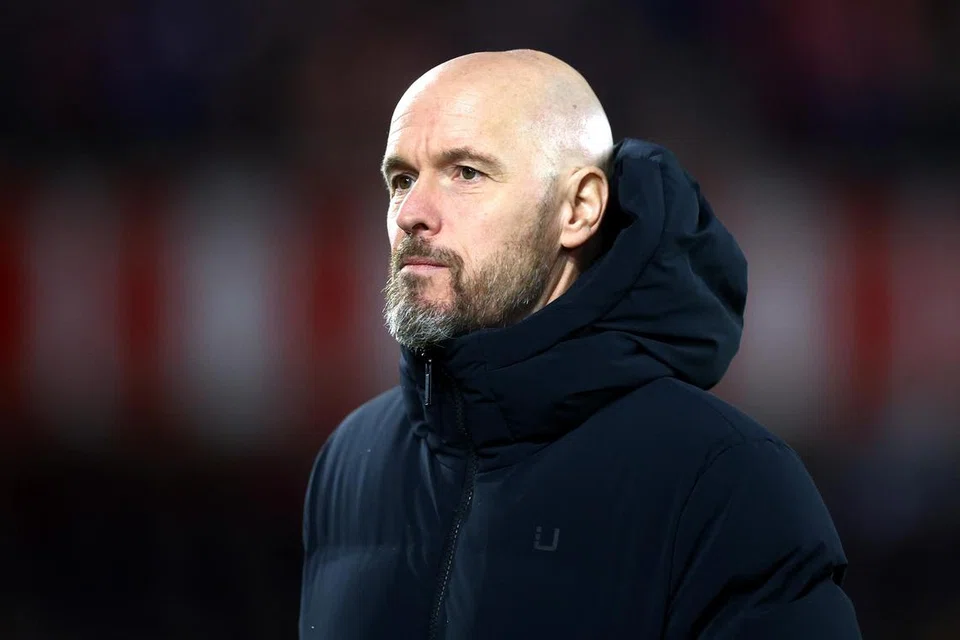 PERSAINGAN SENGIT: Erik ten Hag juga anggap bahawa persaingan untuk kedudukan bahagian tengah United juga sengit. 