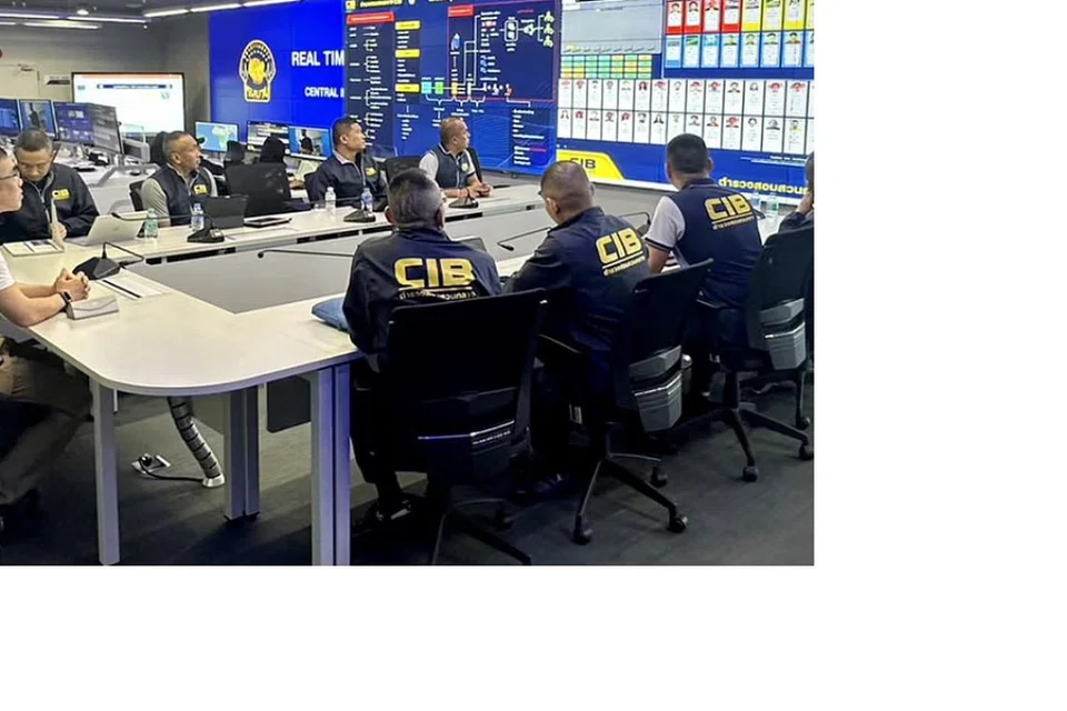 PENIPUAN PELABURAN EMAS: Polis Thailand mengatakan mereka telah menumpaskan sindiket penipuan pelaburan emas bernilai $45 juta dan menangkap 26 orang yang disyaki. 