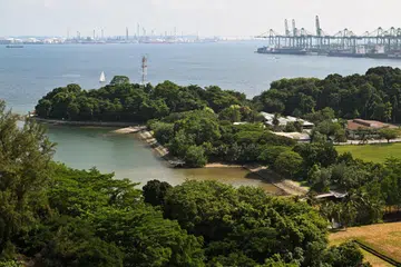 MAYAT DITEMUI: Seorang lelaki berusia 24 tahun disahkan meninggal dunia selepas mayatnya ditemui di perairan Keppel Bay pada Ahad.