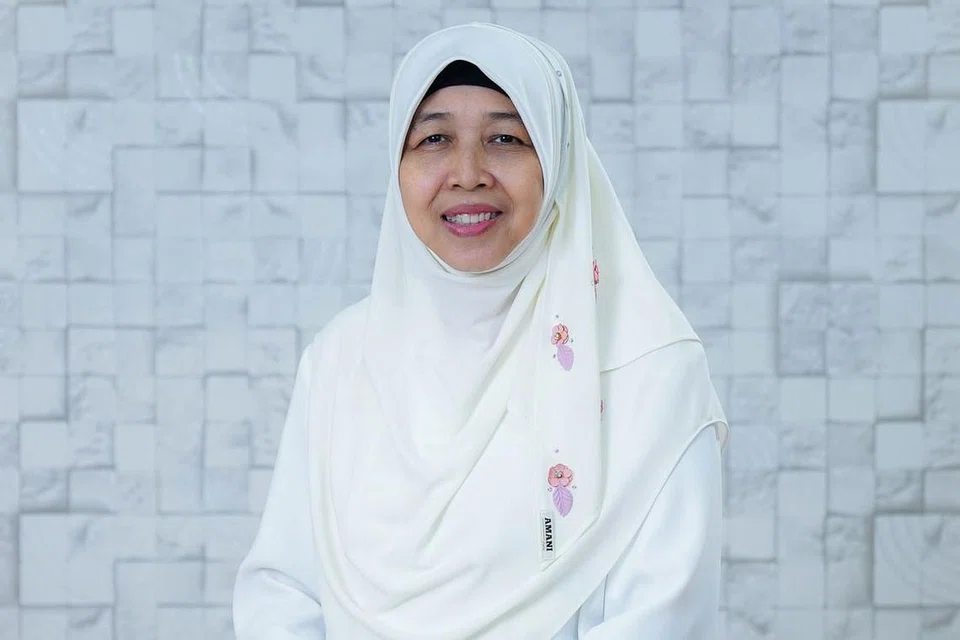 AZITA ABDUL AZIZ.