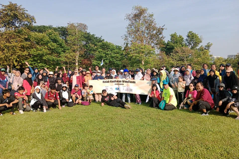 Kelab Kesihatan Woodlands kendalian M³@Woodlands mengajak penduduk GRC Sembawang bersenam dan hidup sihat bersama melalui kegiatan seperti berjalan kaki, zumba dan berbasikal.