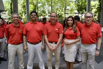 Parti Demokratik Singapura (SDP) telah memperkenalkan barisan calonnya untuk Pilihan Raya Umum 2025 di GRC Sembawang iaitu (dari kiri) Encik Damanhuri Abas, Encik James Gomez, Encik Bryan Lim, Cik Surayah Akbar dan Encik Alfred Tan. 