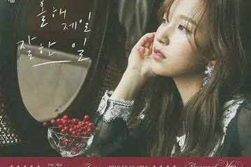 MINA: Muncul seketika untuk menemui peminat Ahad lalu bagi meraikan ulang tahun keempat penubuhan kumpulan itu di Universiti Korea di Seongbuk-gu. - Foto Internet